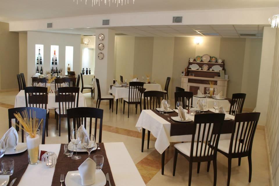 Hotel Agri Resort "Agora" Castelluccio dei Sauri Exterior photo